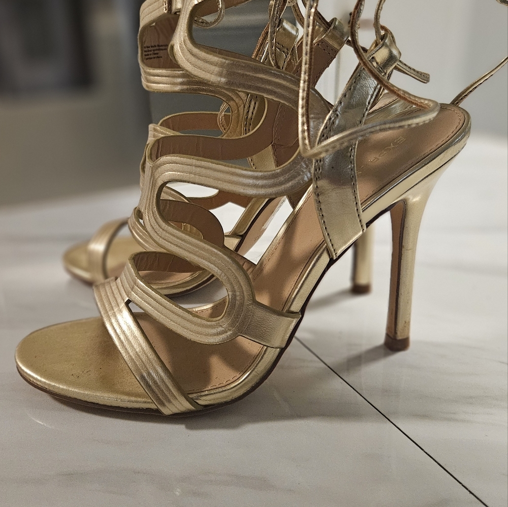 Express Gold  high heels size 7
